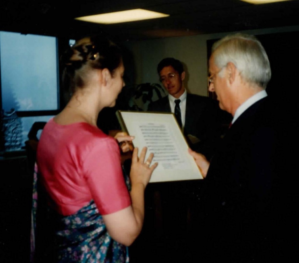 1989-06-jun-06-sweden-nat-day-med-group-at-un-mission-photos_Page_02