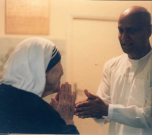 1994-10-oct-01-mother-teresa-uthant-award_Page_01