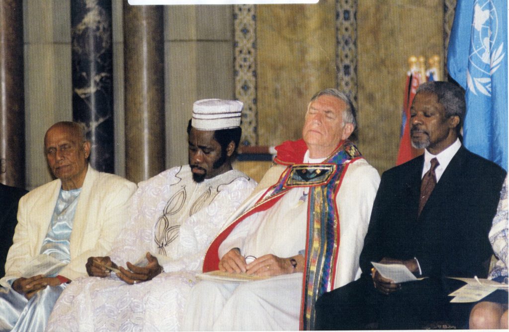 1997-04-apr-25-interfaith-sg-annan-img150 UN