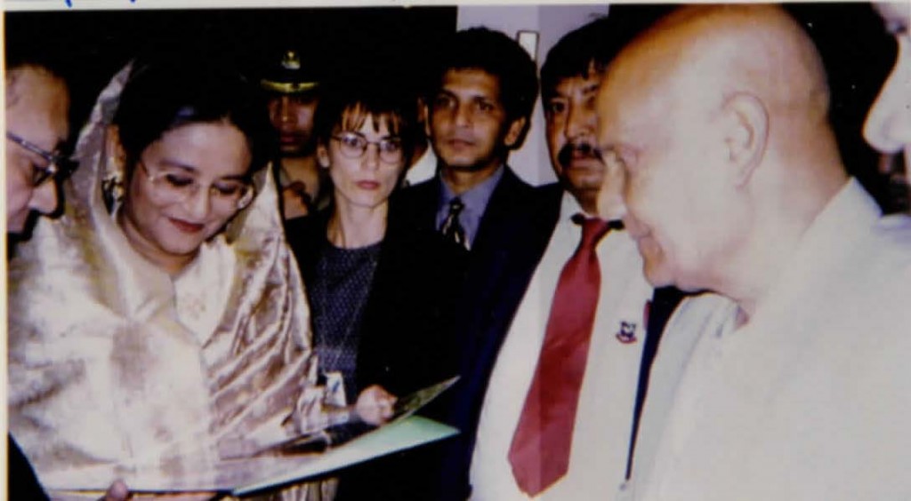 1999-09-sep-17-prime-minister-bangladesh-sheikh-hasina A-Nad-1999-aug-nov_Page_8