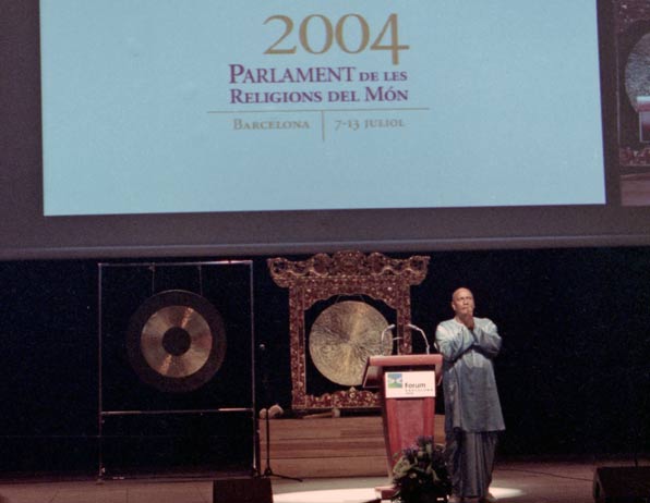 2004-07-jul-07-Barcelona-dhanu-1-parliament-religions