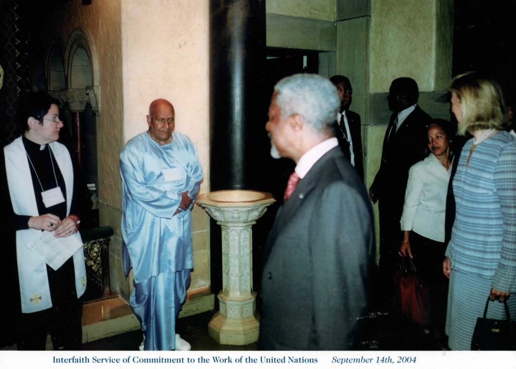 2004-09-sep-14-interfatih-prayer-for-un-sg-annan-faces-ckg